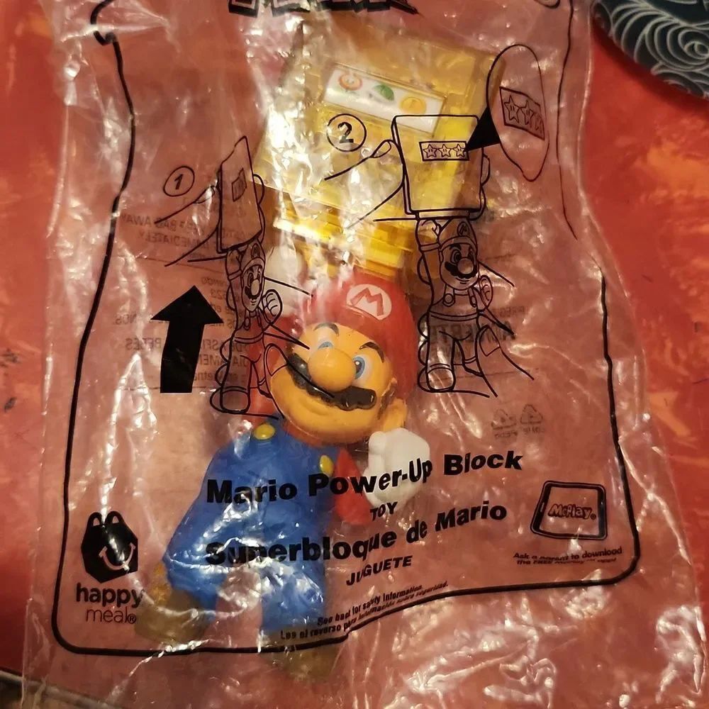 Super Mario Power Up Block McDonalds Happy Meal Toy 2018 NIP